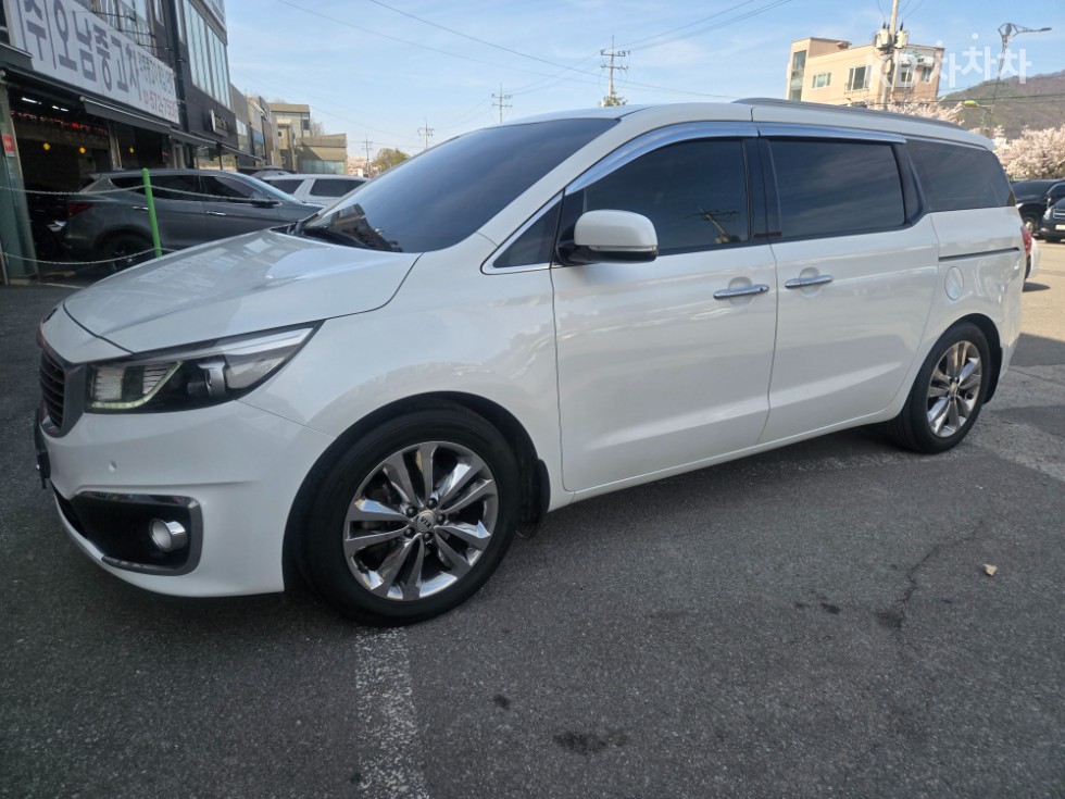 2017 - kia carnival