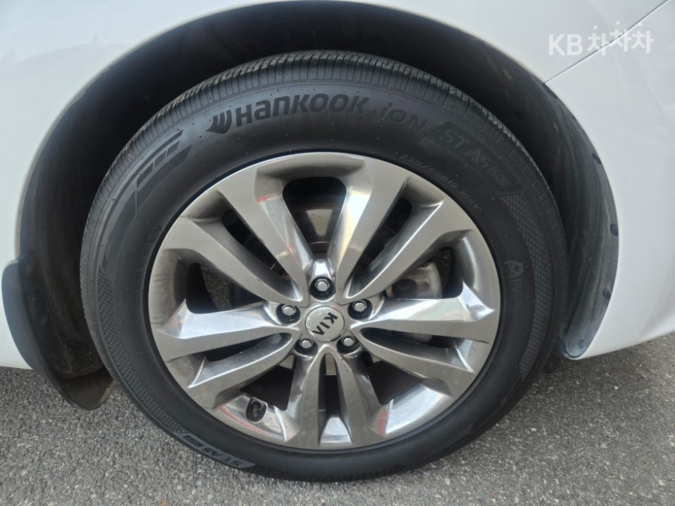 2017 - kia carnival