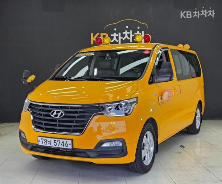 Hyundai Starex LPi 어린이버스 15인승 — foto 1