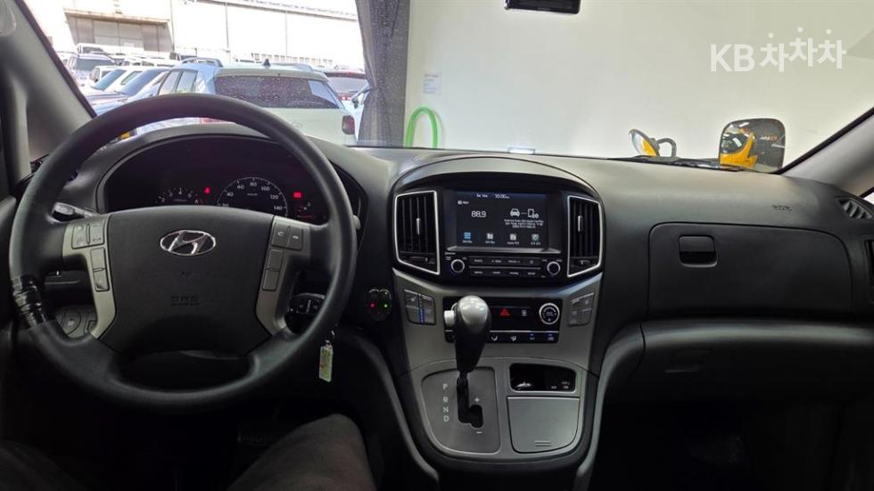Hyundai Starex — miniaturë 9