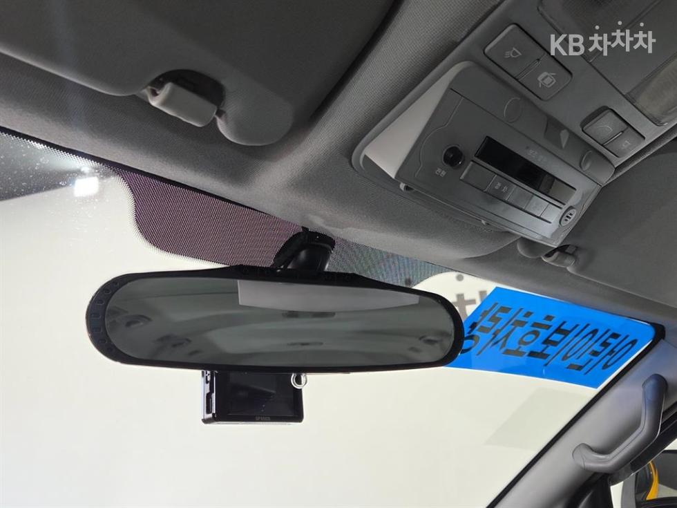 Hyundai Starex — miniaturë 17