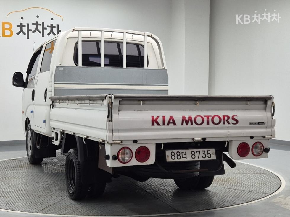 2016 - kia bongo iii