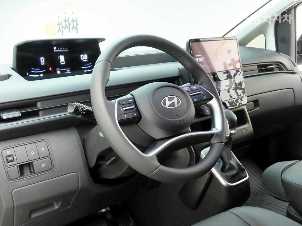 Hyundai Staria — miniaturë 7