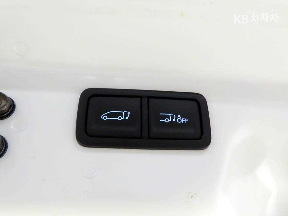 Hyundai Staria — miniaturë 18