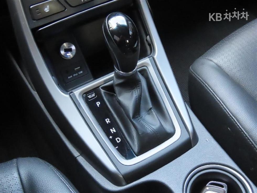Hyundai Avante — miniaturë 6