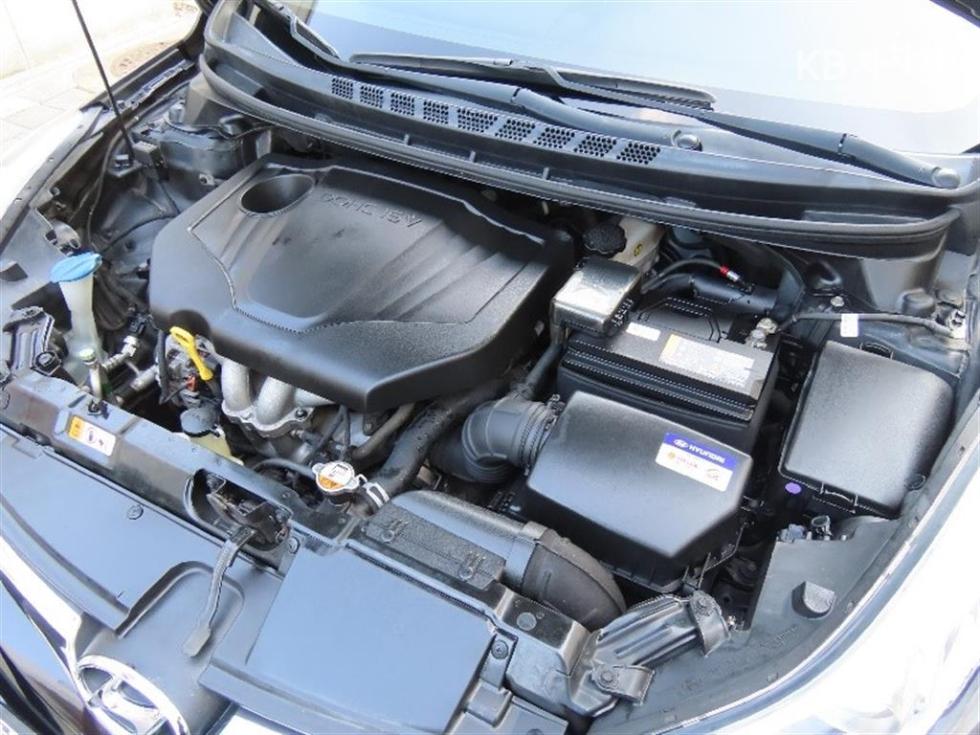 Hyundai Avante — miniaturë 20