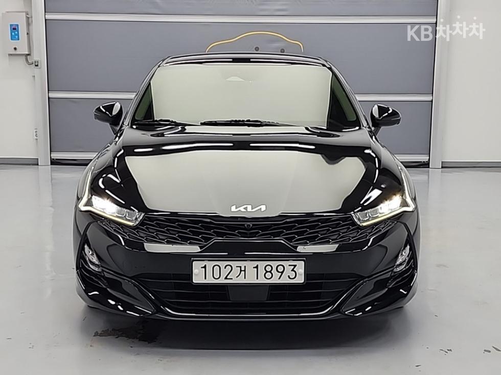 2022 - kia k5