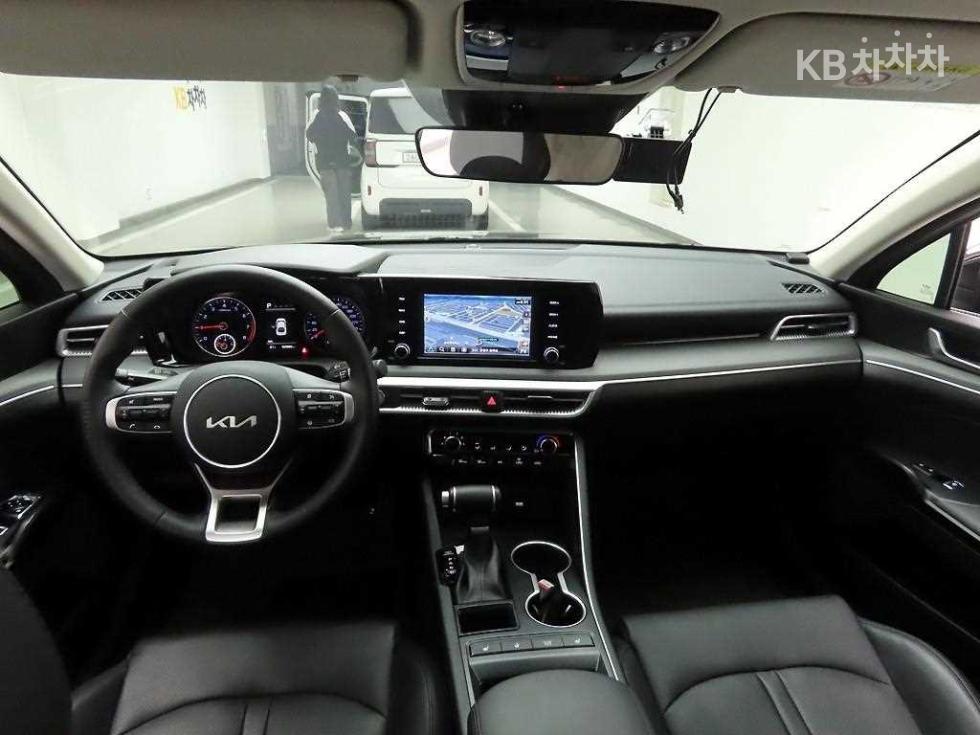Kia K5 — miniaturë 6