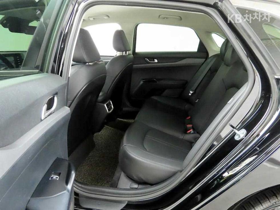 Kia K5 — miniaturë 14