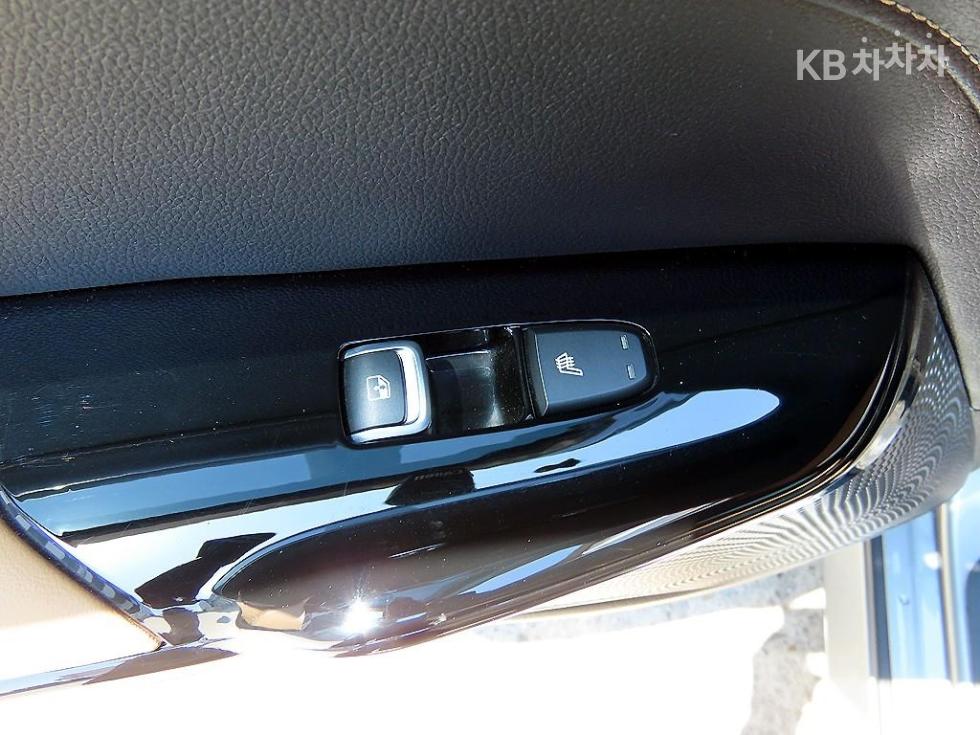 2022 - kia k5
