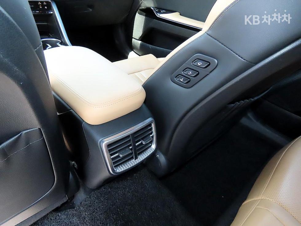 2022 - kia k5