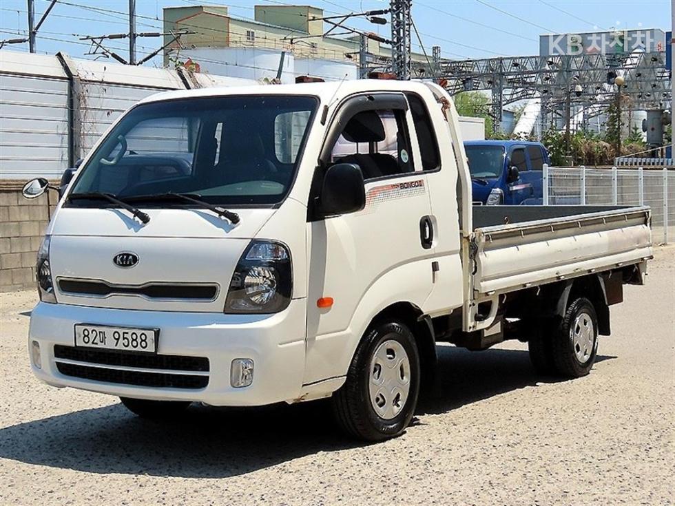 2013 - kia bongo iii