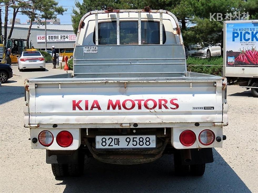 2013 - kia bongo iii