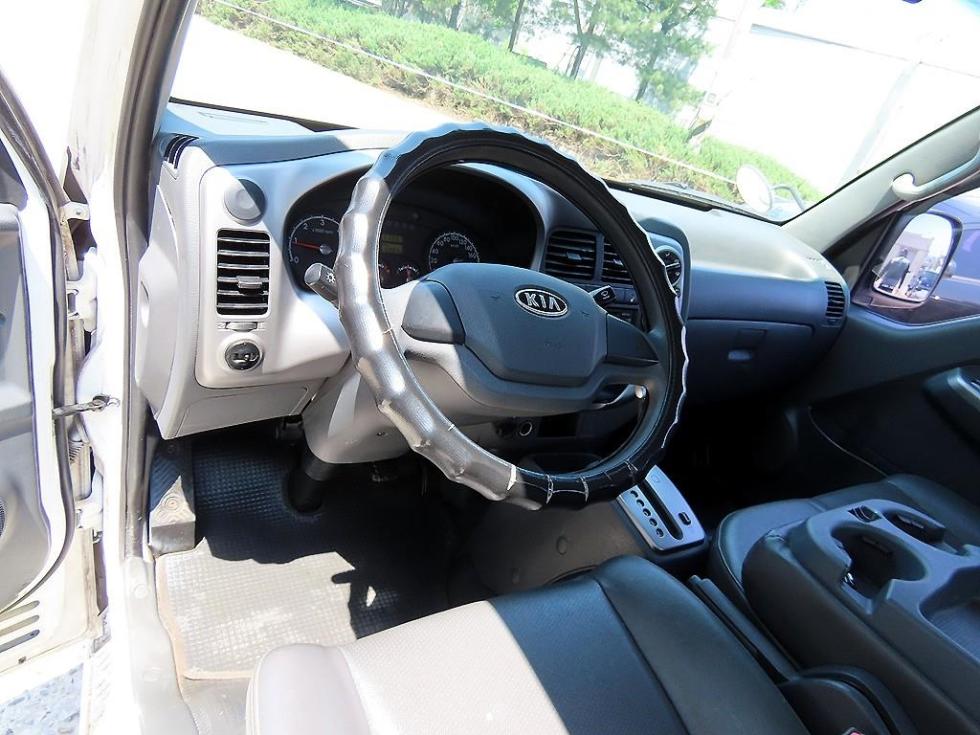 2013 - kia bongo iii