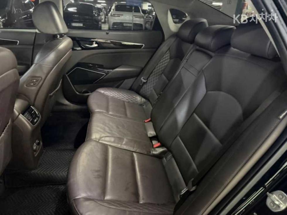 2018 - kia k7