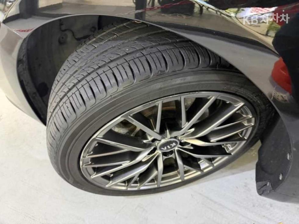 2018 - kia k7