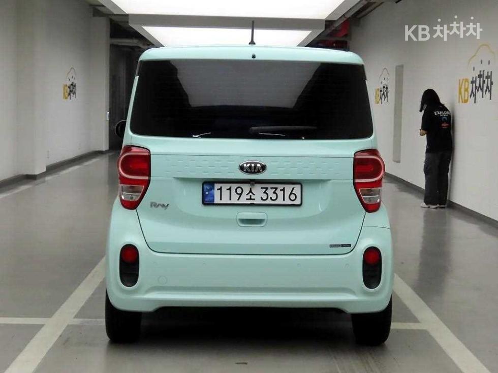2020 - kia ray
