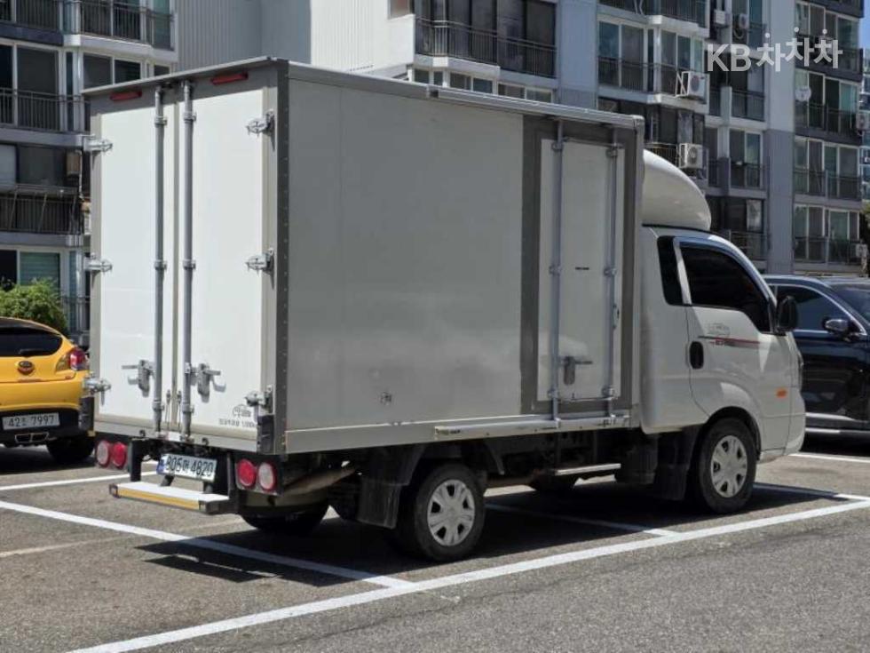 2024 - kia bongo iii