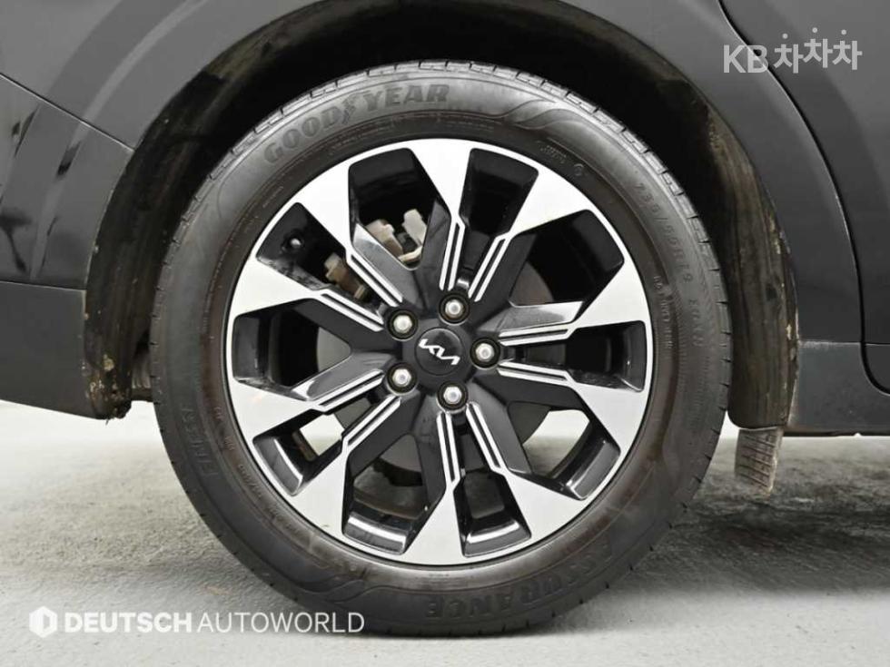 2023 - kia carnival