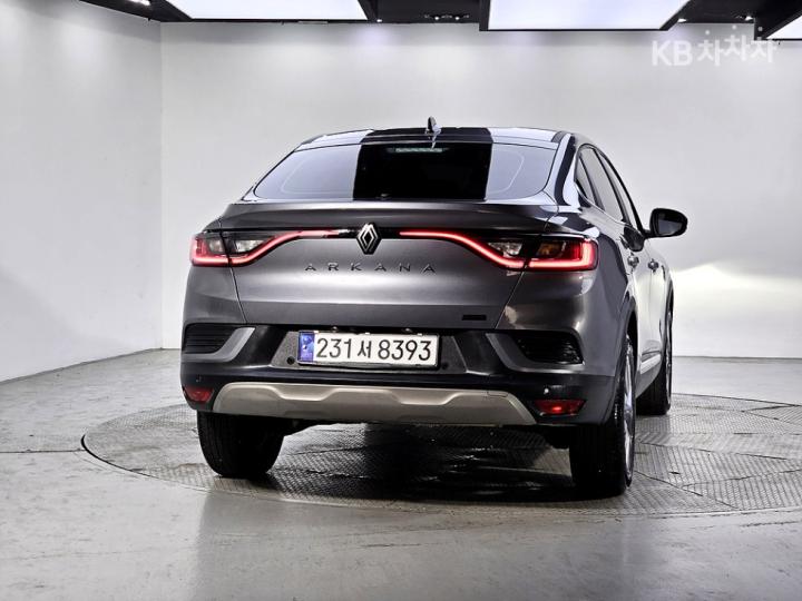Renault Arkana E-Tech Hybrid 1.6 GTe Techno 4