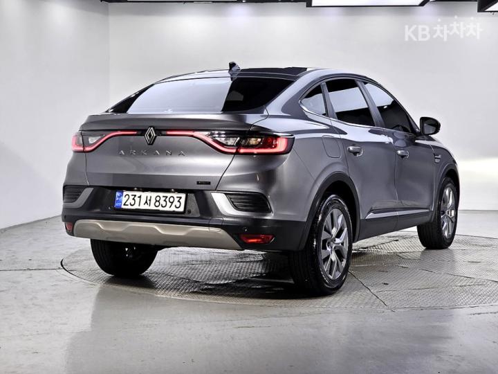 Renault Arkana E-Tech Hybrid 1.6 GTe Techno 5