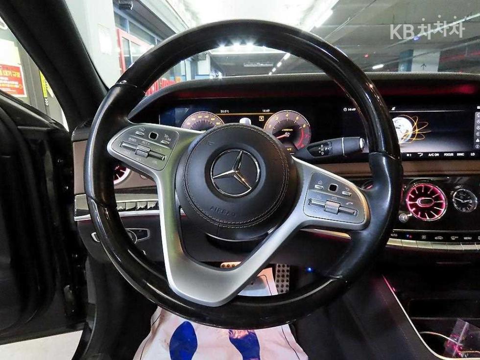 2018 Mercedes-Benz S photo