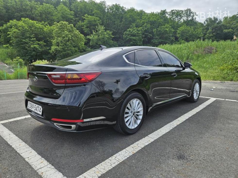 2017 - kia k7