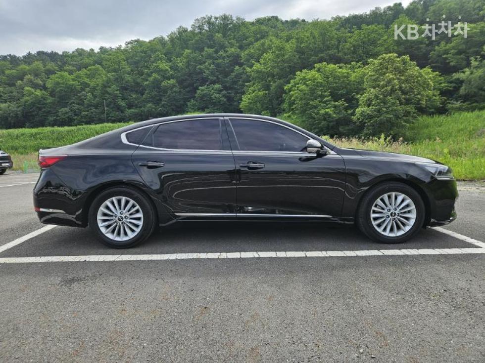 2017 - kia k7