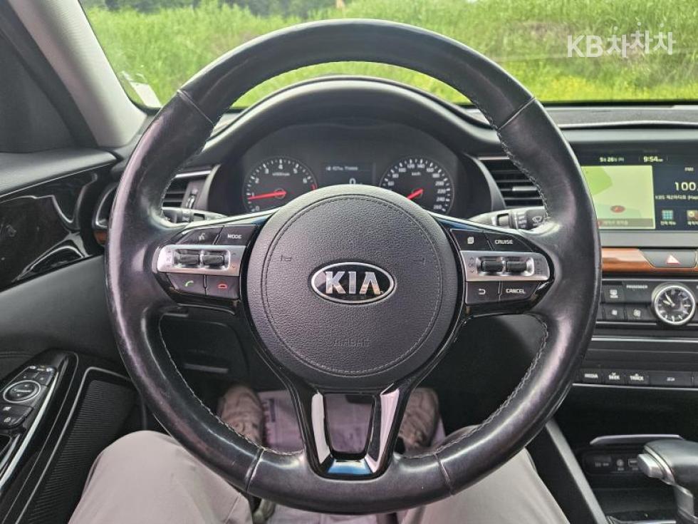 2017 - kia k7