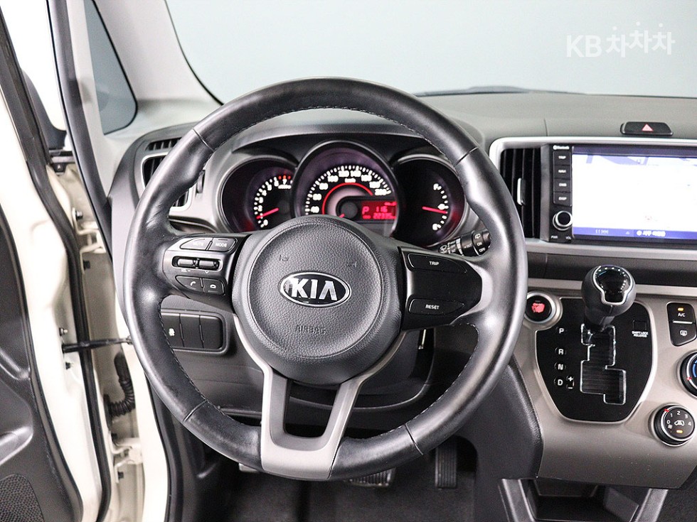 2019 - kia ray