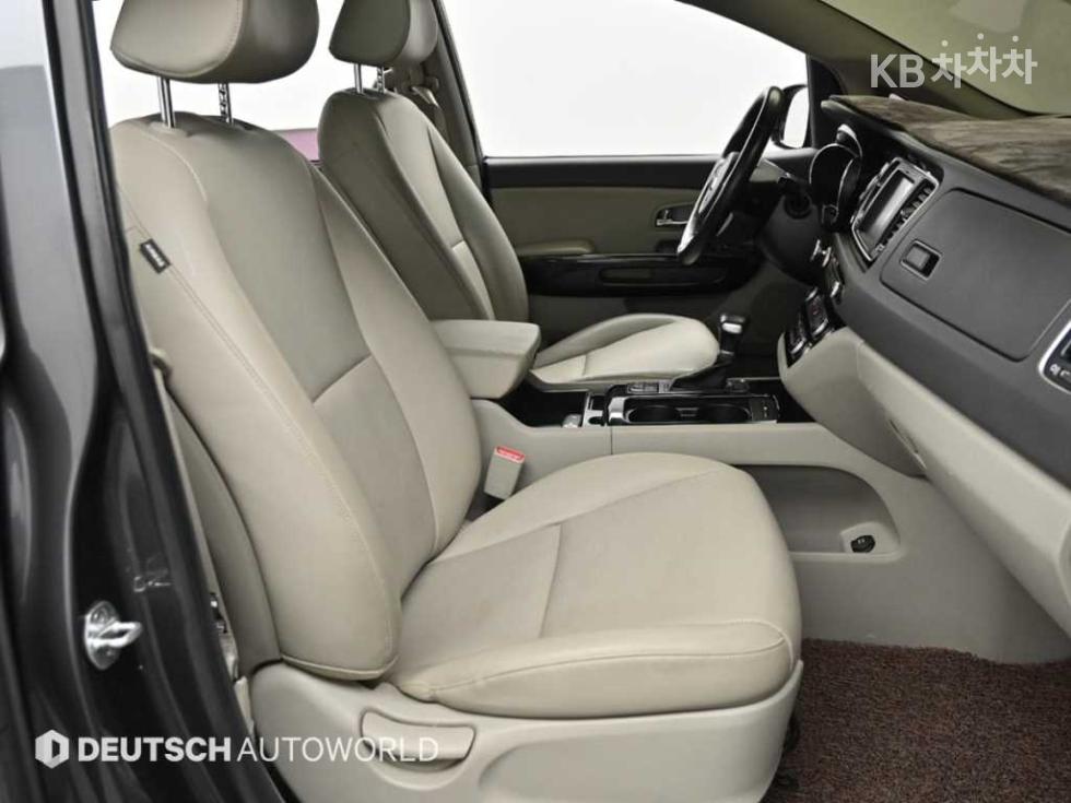 2017 - kia carnival