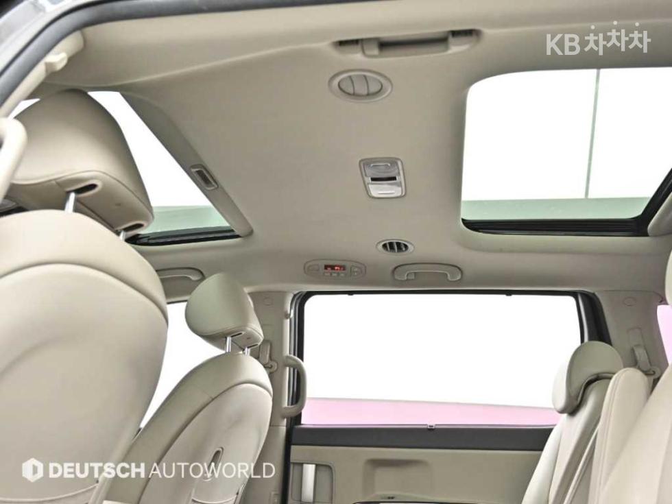 2017 - kia carnival