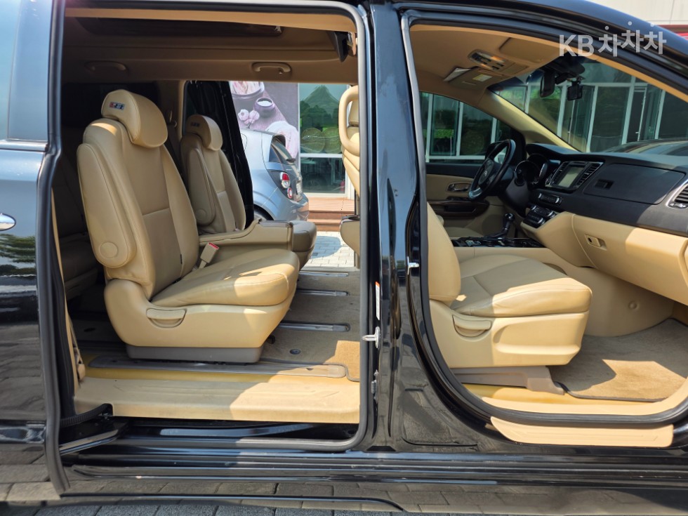 2016 - kia carnival