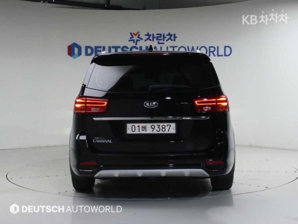 2019 - kia carnival
