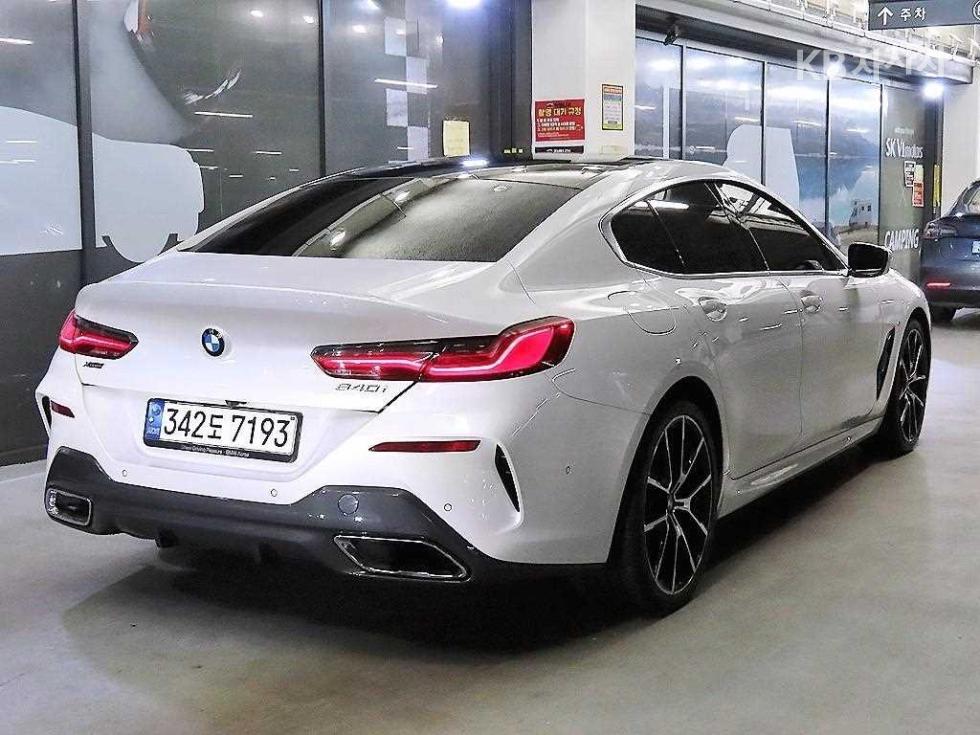 2022 BMW BMW 8 (G15) photo