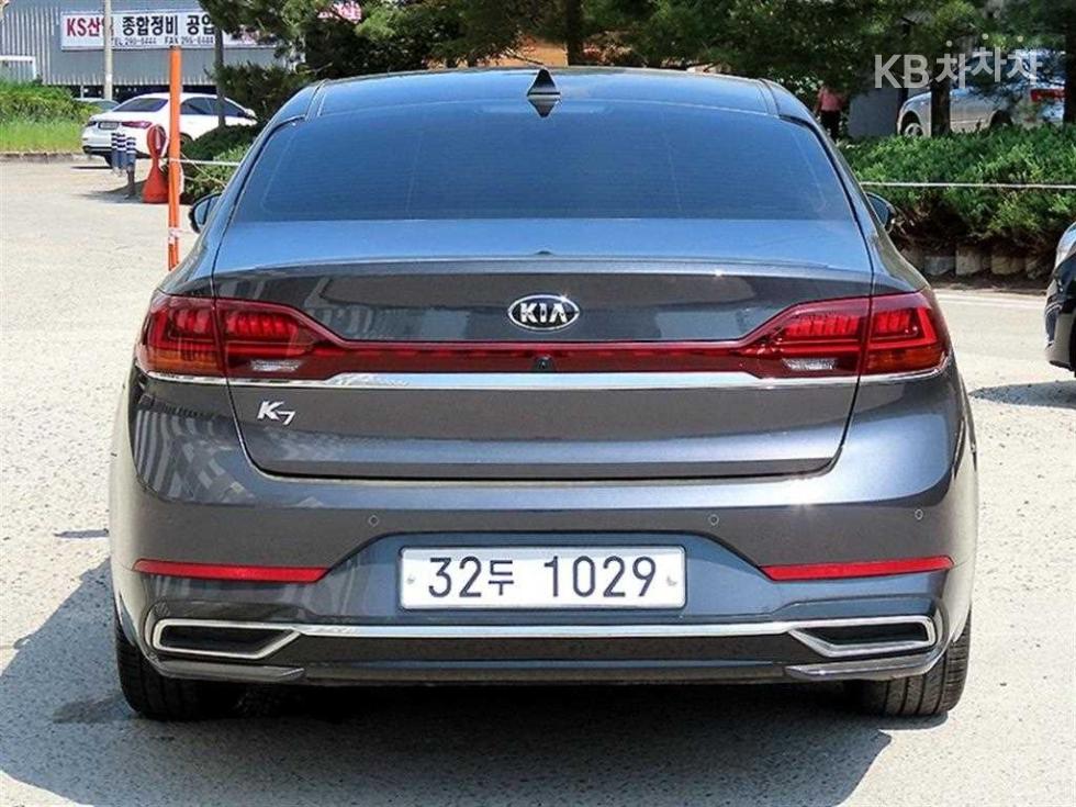 2020 - kia k7