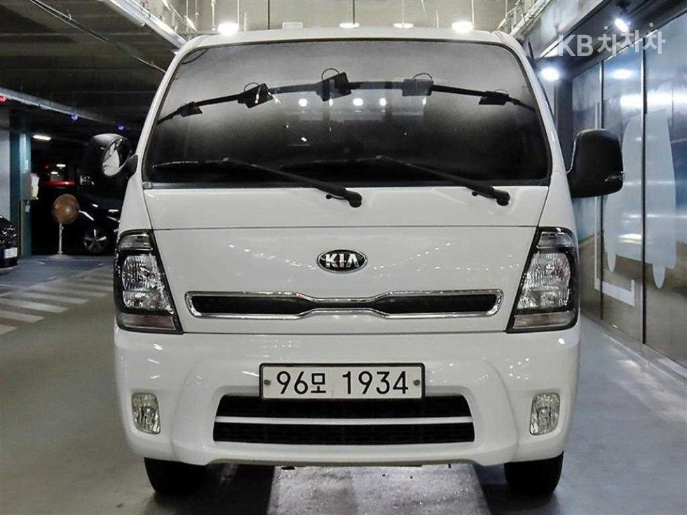 2022 - kia bongo iii