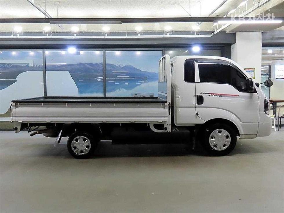 2022 - kia bongo iii