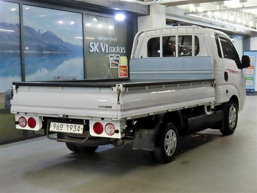2022 - kia bongo iii