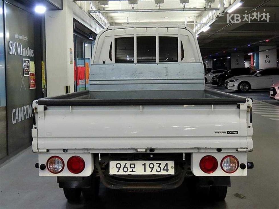 2022 - kia bongo iii