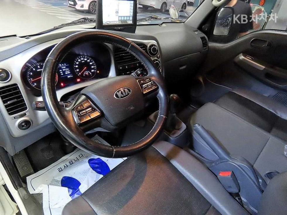 2022 - kia bongo iii