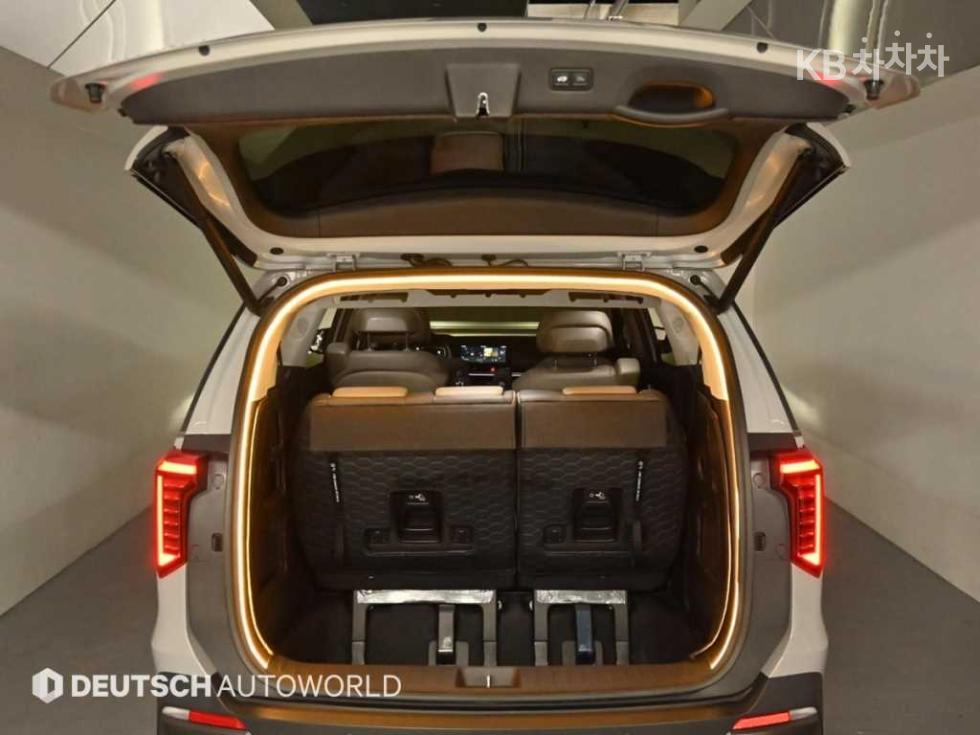 2025 - kia carnival