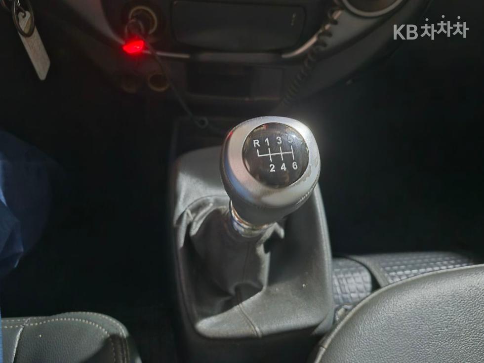 2013 - kia bongo iii