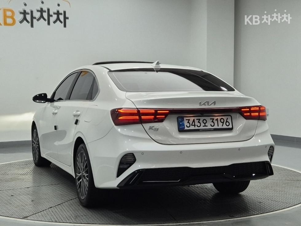 2022 - kia k3