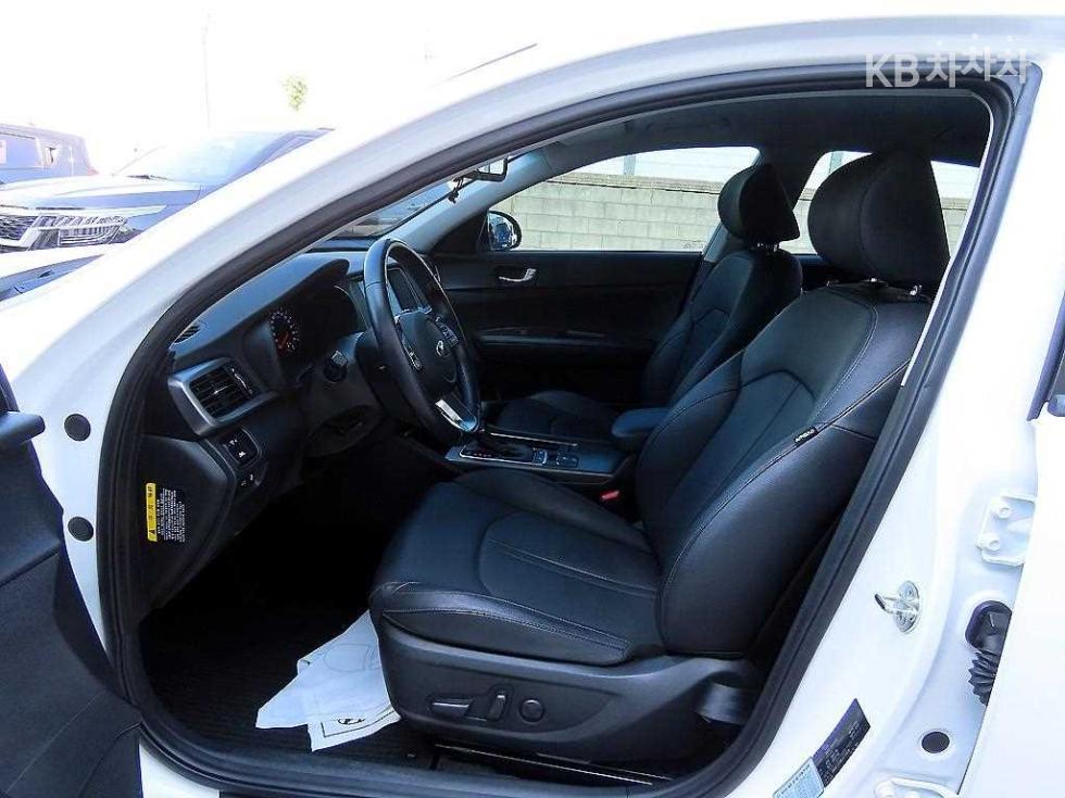 2020 - kia k5
