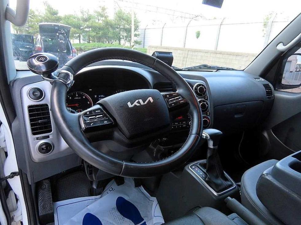 2025 - kia bongo iii