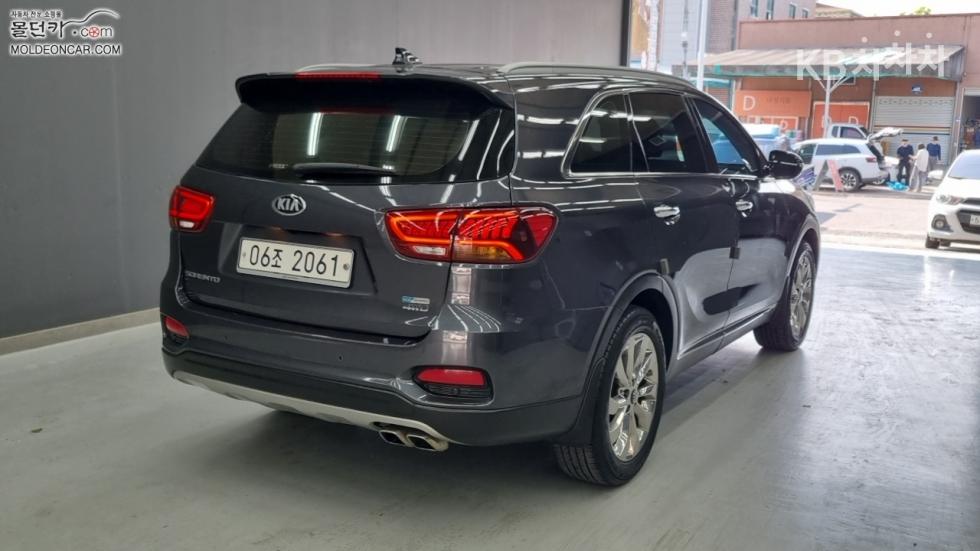 2018 - kia sorento
