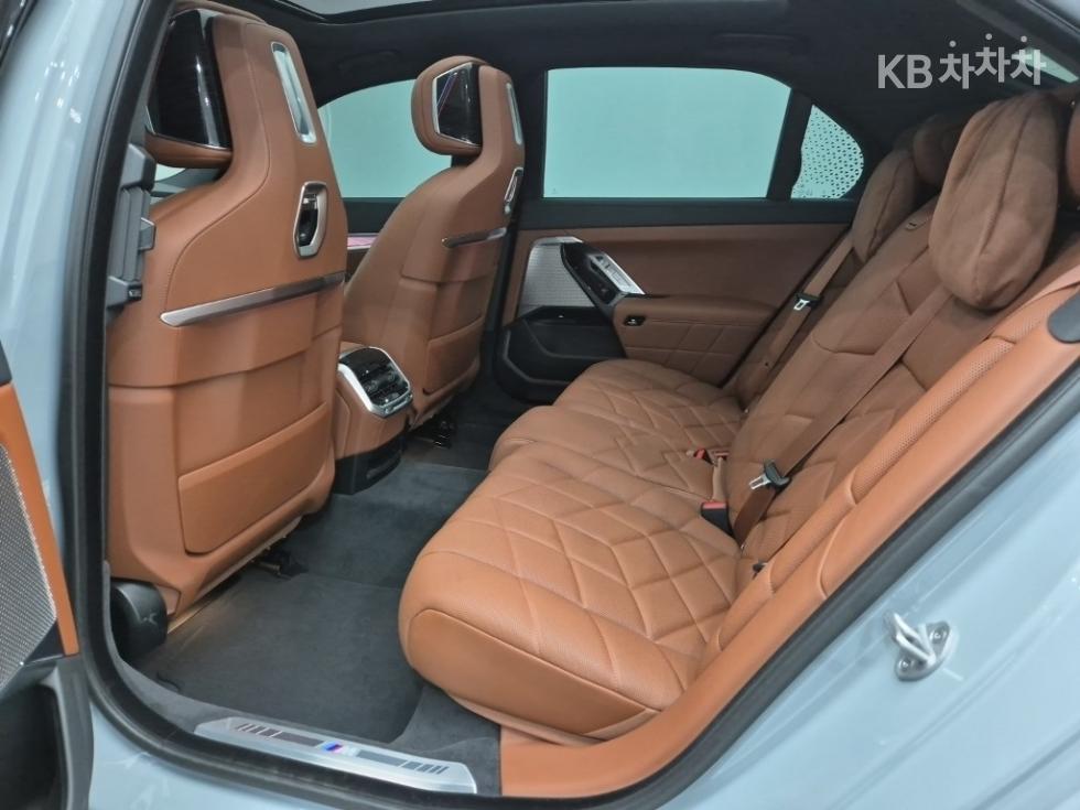 BMW 7er — miniaturë 12