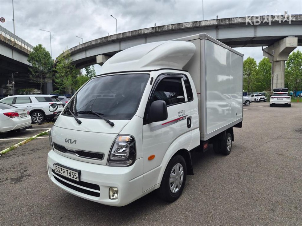 2023 - kia bongo iii