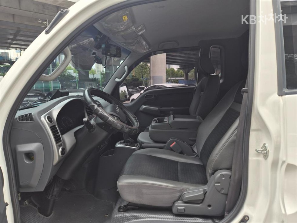 2023 - kia bongo iii